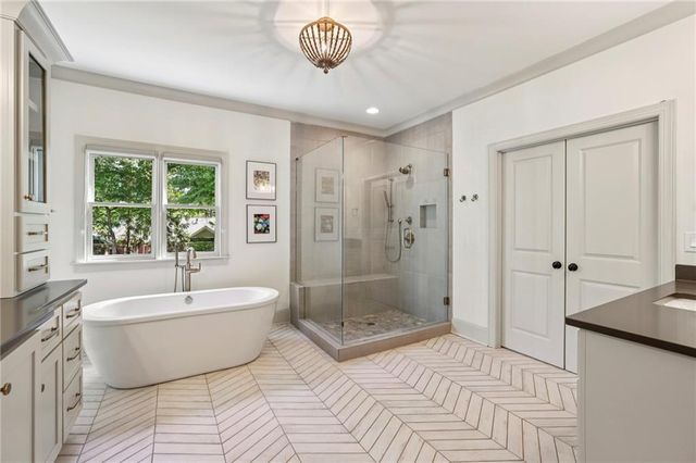 2743 N Thompson Road NE, Brookhaven, GA 30319