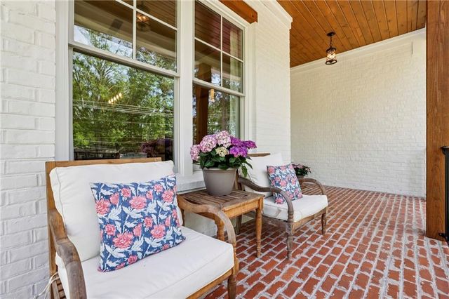 2743 N Thompson Road NE, Brookhaven, GA 30319