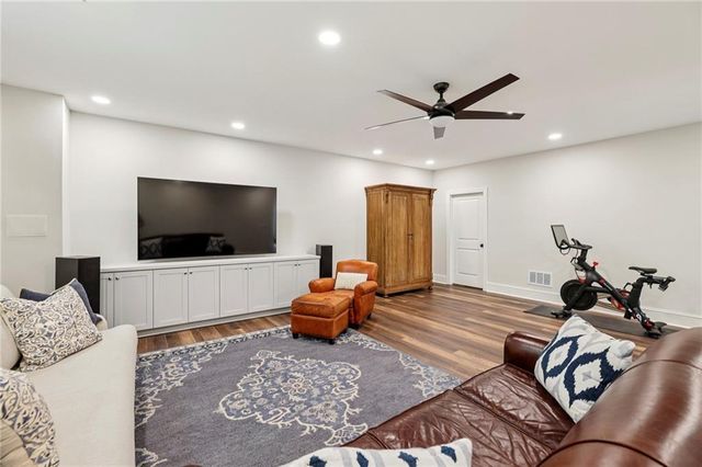 2743 N Thompson Road NE, Brookhaven, GA 30319