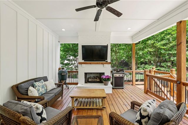 2743 N Thompson Road NE, Brookhaven, GA 30319