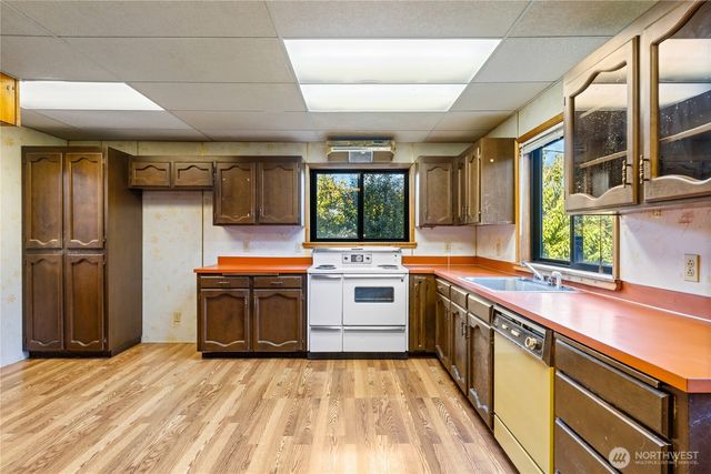 27193 State Route 20, Oak Harbor, WA 98277