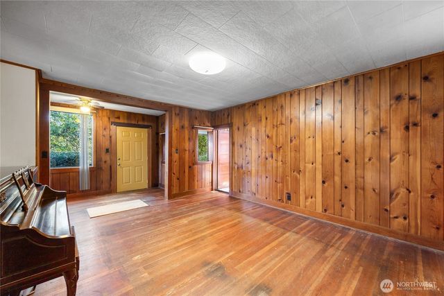 27193 State Route 20, Oak Harbor, WA 98277