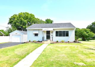 6401 Clifton Hills Drive, St Louis, MO 63139