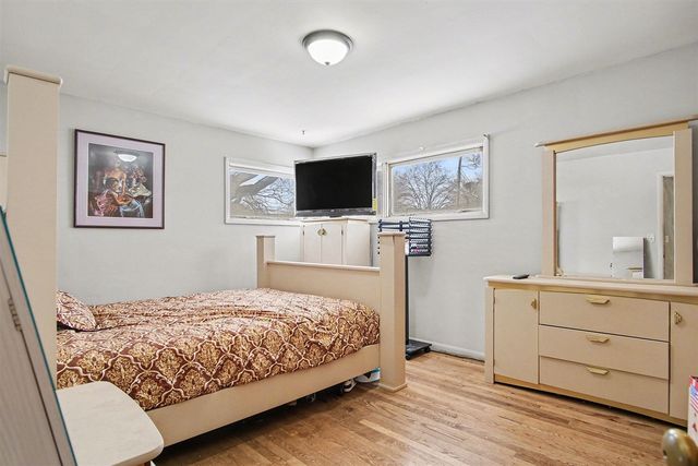 1759 Cambridge Drive, Grand Rapids, MI 49506