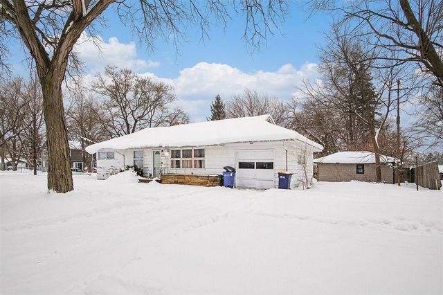 1759 Cambridge Drive, Grand Rapids, MI 49506