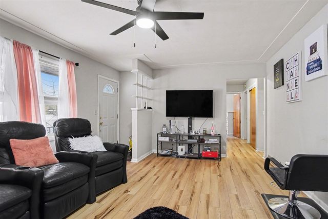 1759 Cambridge Drive, Grand Rapids, MI 49506