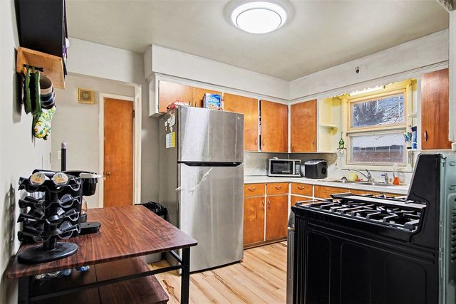 1759 Cambridge Drive, Grand Rapids, MI 49506