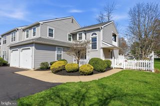628-B ROSE HOLLOW DR, Yardley, PA 19067
