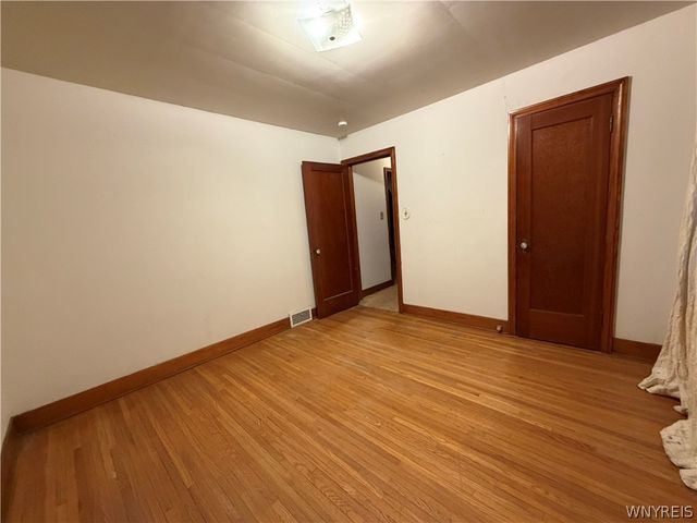 1126 Ferry Avenue, Niagara Falls, NY 14301