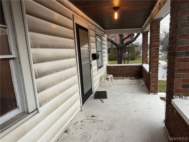 1126 Ferry Avenue, Niagara Falls, NY 14301