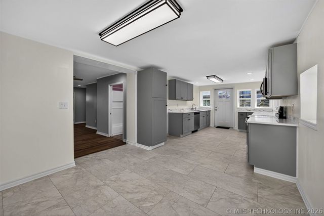 62 Sportsmans Drive, Chouteau, OK 74337
