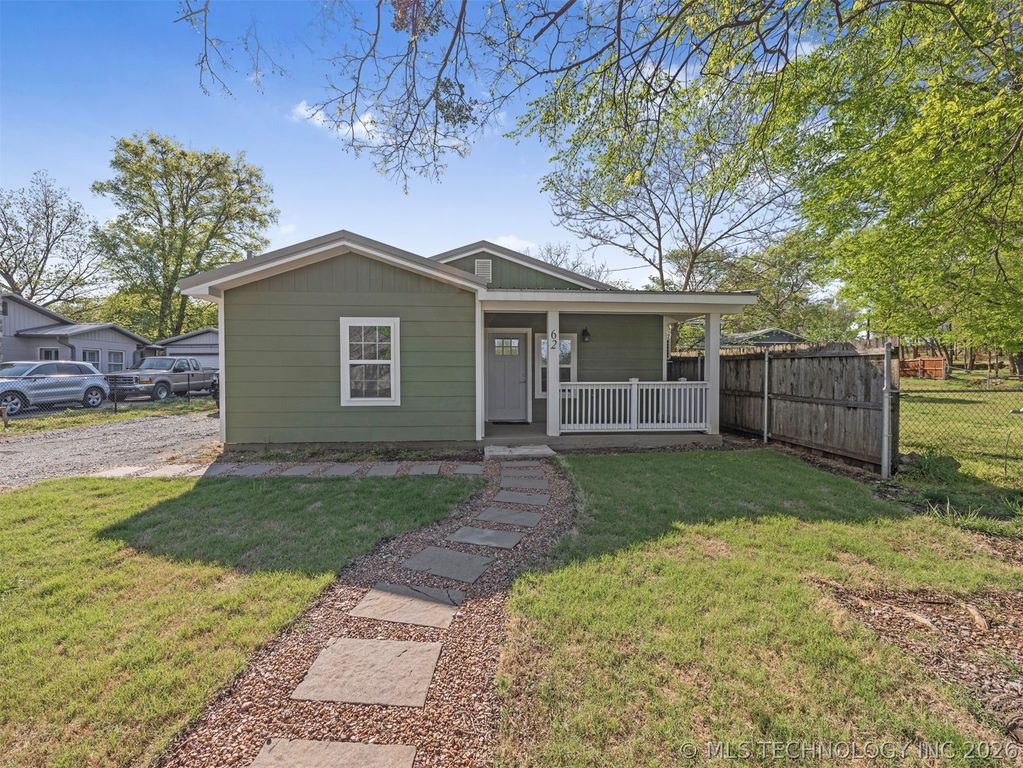 62 Sportsmans Drive, Chouteau, OK 74337