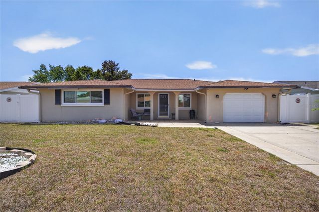10237 OAK HILL DRIVE, Port Richey, FL 34668