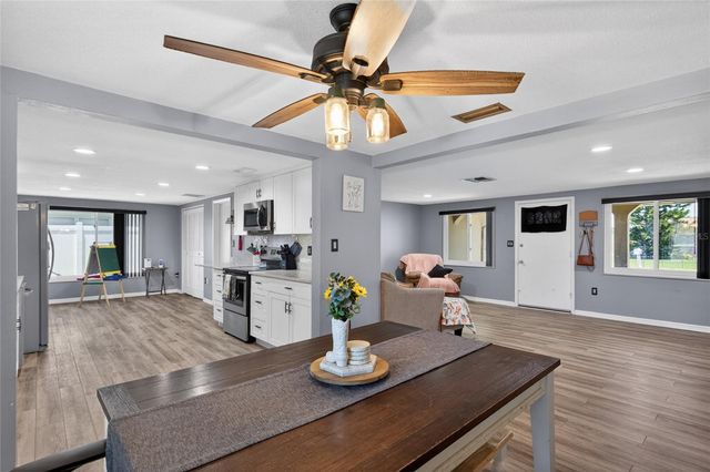 10237 OAK HILL DRIVE, Port Richey, FL 34668