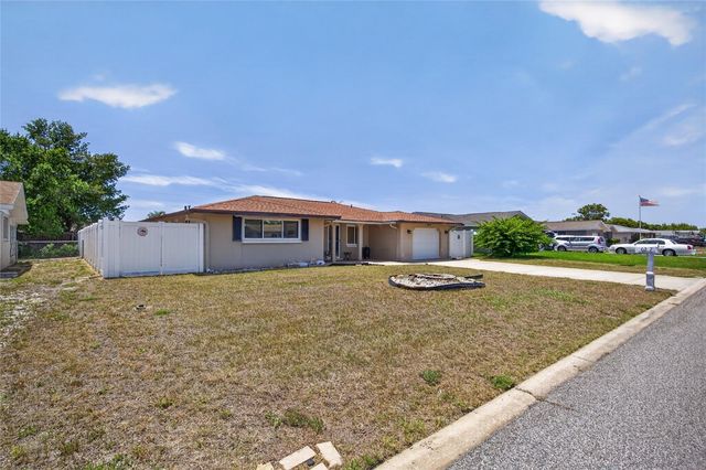 10237 OAK HILL DRIVE, Port Richey, FL 34668