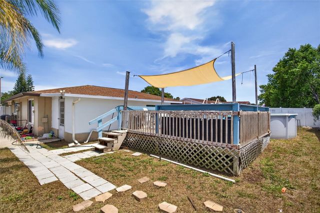 10237 OAK HILL DRIVE, Port Richey, FL 34668