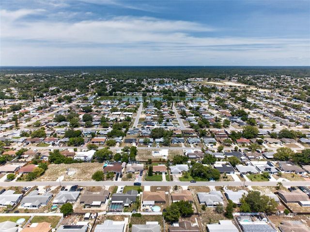 10237 OAK HILL DRIVE, Port Richey, FL 34668