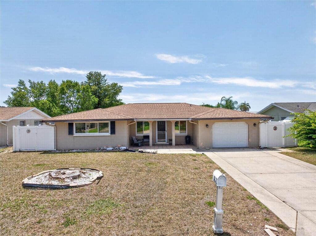 10237 OAK HILL DRIVE, Port Richey, FL 34668
