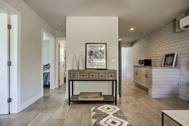 201 George Bush Boulevard, Delray Beach, FL 33444