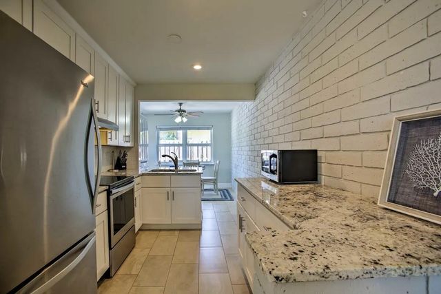 201 George Bush Boulevard, Delray Beach, FL 33444