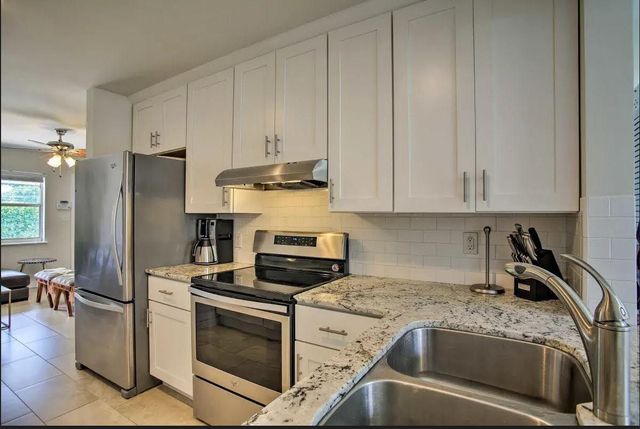 201 George Bush Boulevard, Delray Beach, FL 33444