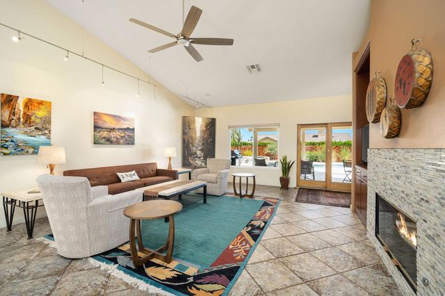 9 White Sun Way, Rancho Mirage, CA 92270