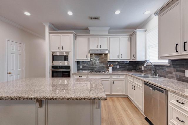 6570 Manorwood Drive, Katy, TX 77493