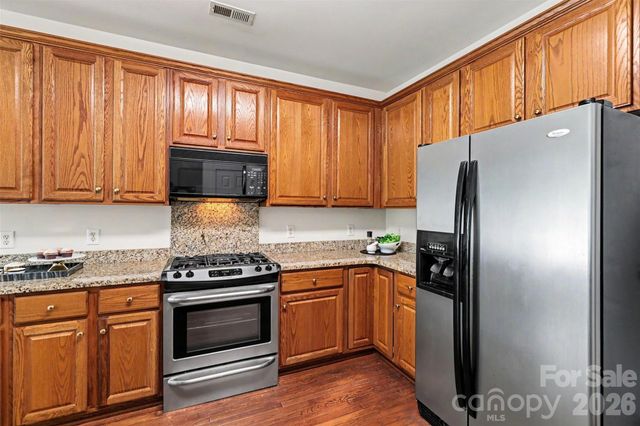 4726 Shannamara Drive, Matthews, NC 28104