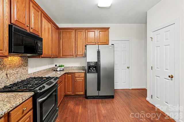 4726 Shannamara Drive, Matthews, NC 28104