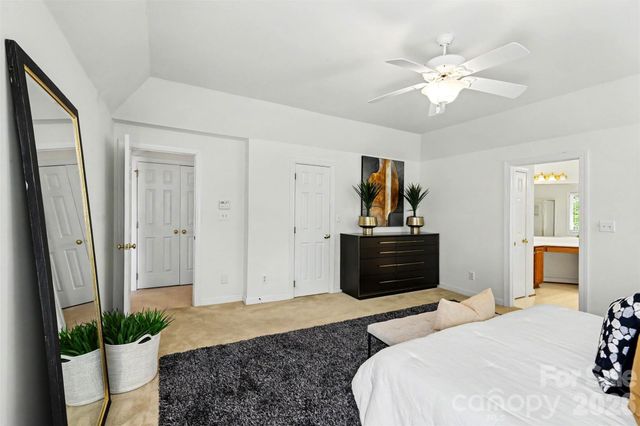 4726 Shannamara Drive, Matthews, NC 28104