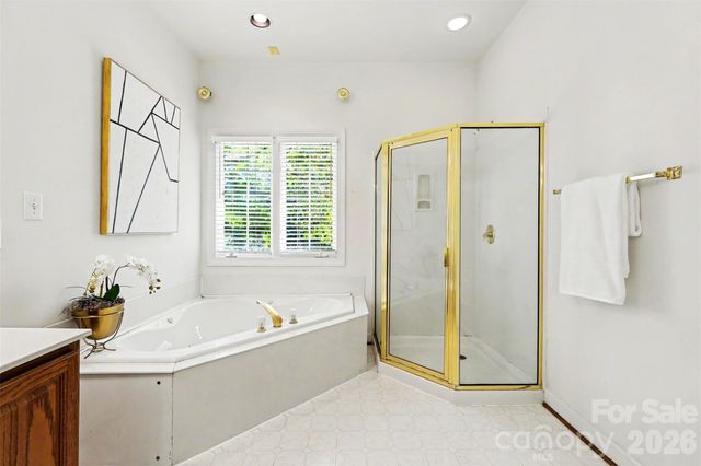 4726 Shannamara Drive, Matthews, NC 28104