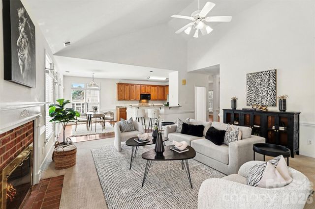 4726 Shannamara Drive, Matthews, NC 28104