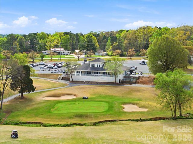 4726 Shannamara Drive, Matthews, NC 28104