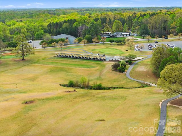 4726 Shannamara Drive, Matthews, NC 28104