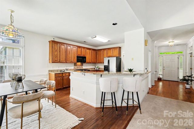 4726 Shannamara Drive, Matthews, NC 28104