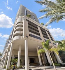 275 1ST AVENUE S 1202, St Petersburg, FL 33701