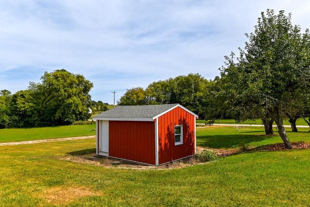 5538 Honey Creek ROAD, East Troy, WI 53120