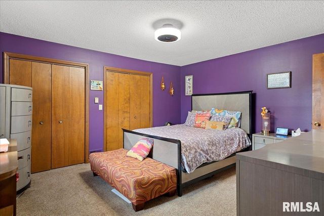 205 GOLF Road, Springfield, IL 62704