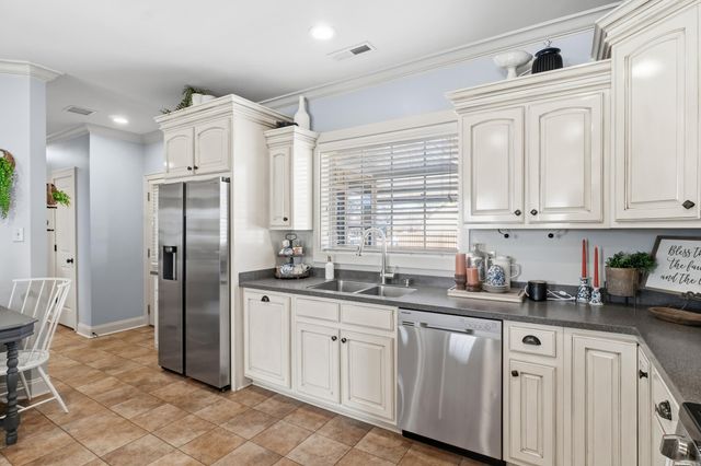 1104 E Hamilton Avenue, Wynne, AR 72396