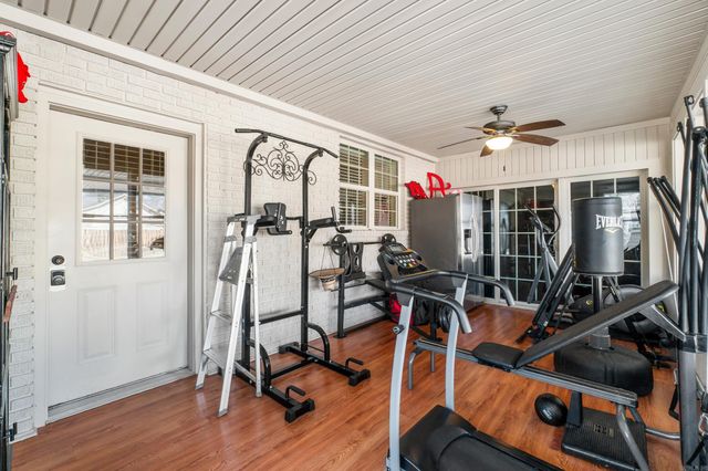 1104 E Hamilton Avenue, Wynne, AR 72396