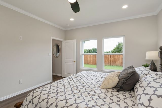 105 Wesson Street, Gun Barrel City, TX 75156