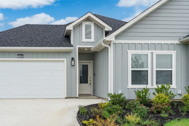 105 Wesson Street, Gun Barrel City, TX 75156