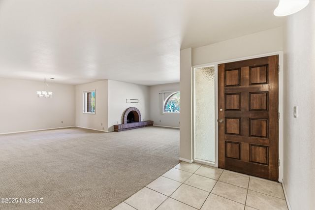 3925 N Calle Cancion, Tucson, AZ 85718