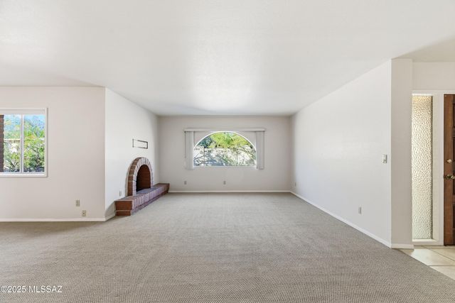 3925 N Calle Cancion, Tucson, AZ 85718