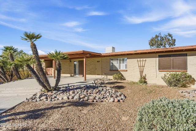 3925 N Calle Cancion, Tucson, AZ 85718