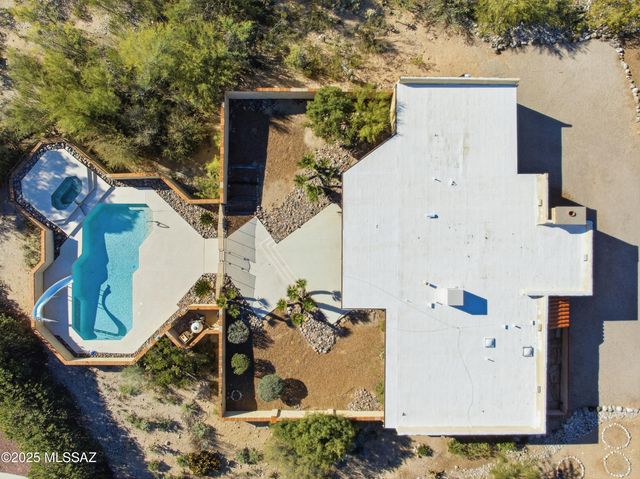 3925 N Calle Cancion, Tucson, AZ 85718