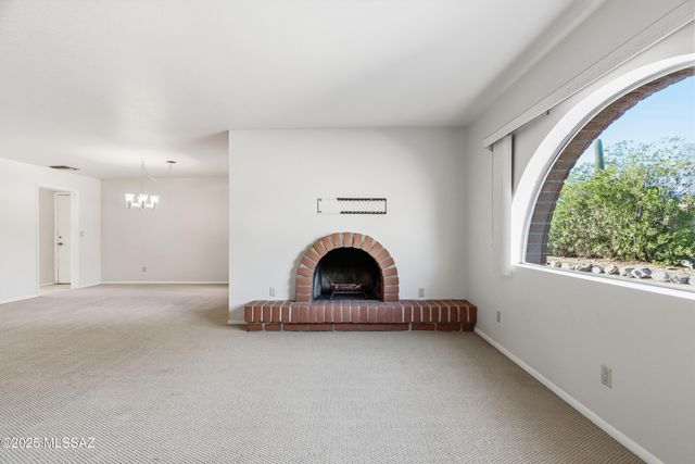 3925 N Calle Cancion, Tucson, AZ 85718