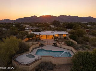 3925 N Calle Cancion, Tucson, AZ 85718