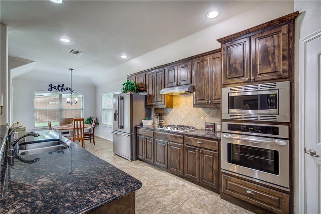 1115 Oak Ridge Road, Forney, TX 75126