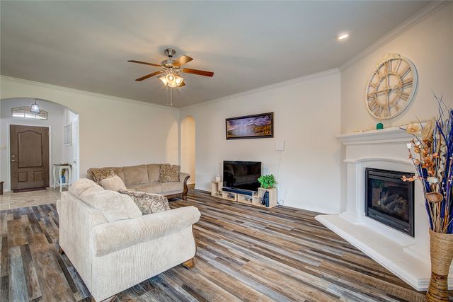 1115 Oak Ridge Road, Forney, TX 75126